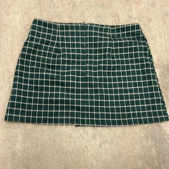 Urban outfitters plaid miniskirt - Picture 3 of 4